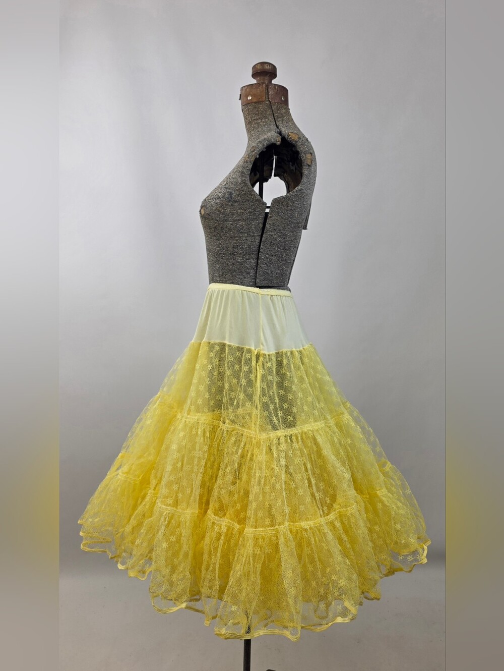 Vintage 50's Yellow High-Waisted Floral Multi-Tiered Crinoline Petticoat Size S - Picture 5 of 8